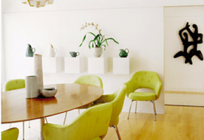 1961  Florence Knoll  Table Desk 1950 Eero Saarinen Executive Chair with tubular legs
