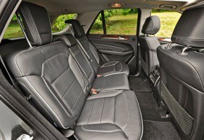 2012 ML350 4MATIC Mercedez-Benz photo of the backseat