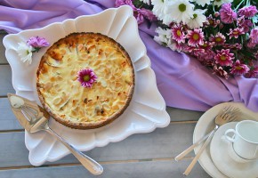 pear-brie-torte