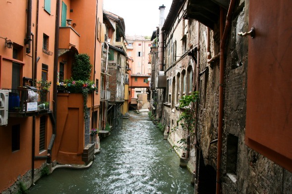 Almost hidden canals in Bologna