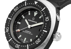 Aquadive-NOS-Model-77-watch
