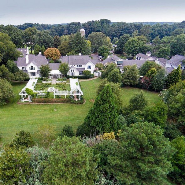 Luxury Checkin Fearrington Village in Pittsboro, N.C. Skimbaco