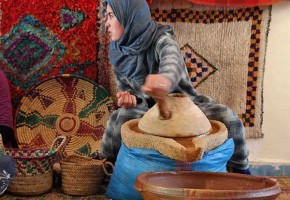 Argan oil in a nut shell - Moroccan gold women love